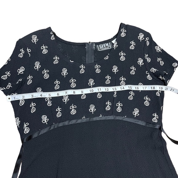 CITY TRIANGLES | VINTAGE 90’s DRESS | SZ 11 - Picture 9 of 13